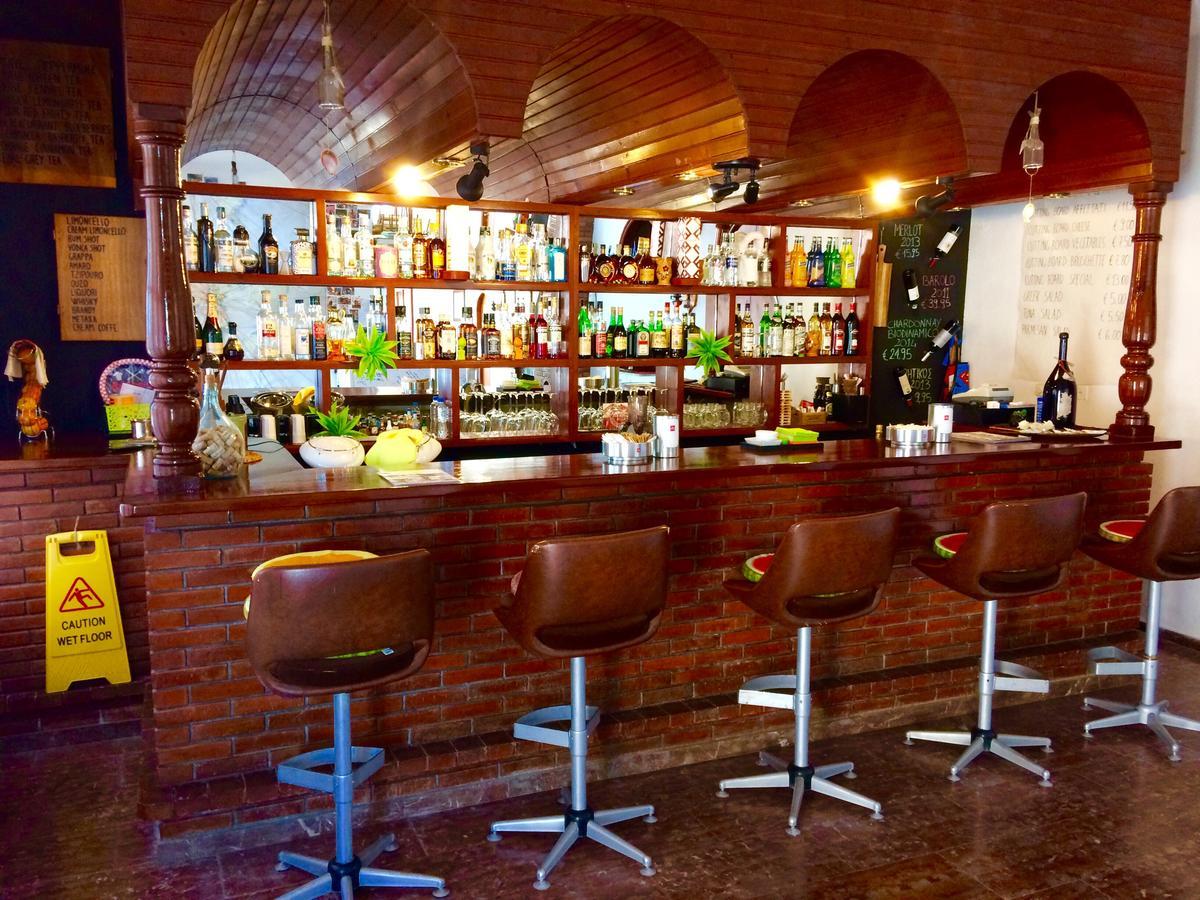 Thomas Art Hotel 佩雷卡斯 外观 照片