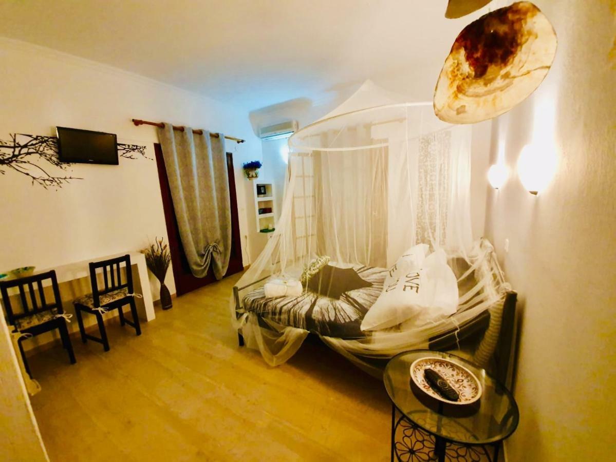 Thomas Art Hotel 佩雷卡斯 外观 照片